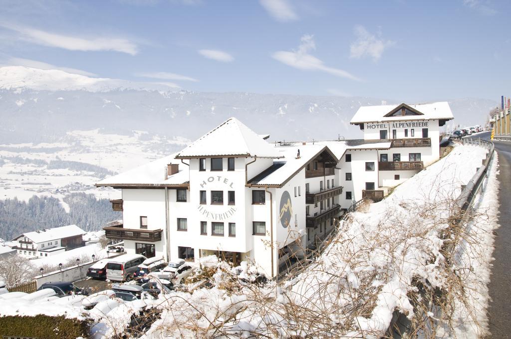 יארצנס Hotel Alpenfriede מראה חיצוני תמונה